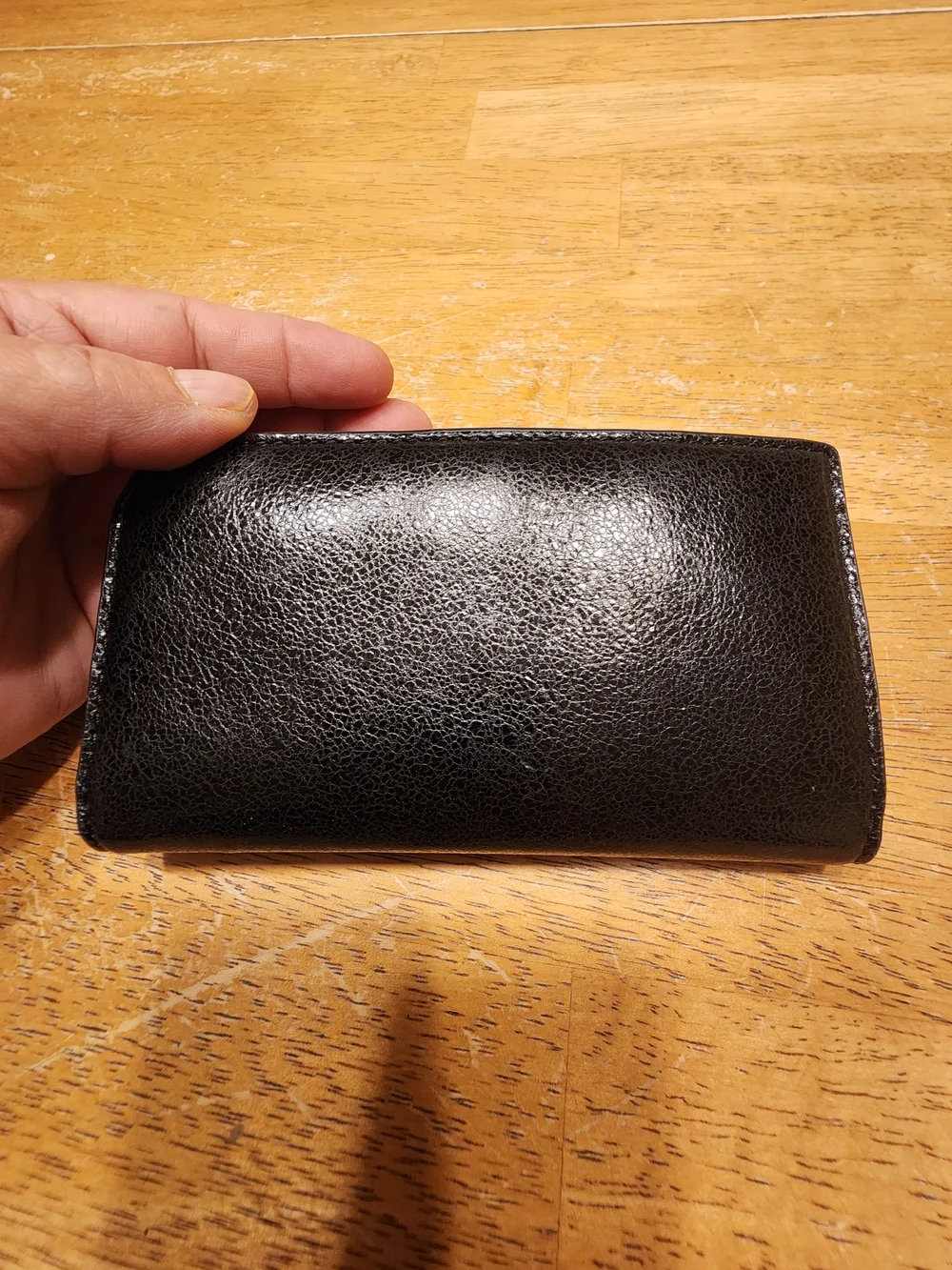 Kate Spade New York Devin Glazed Small Bifold Wallet in black
